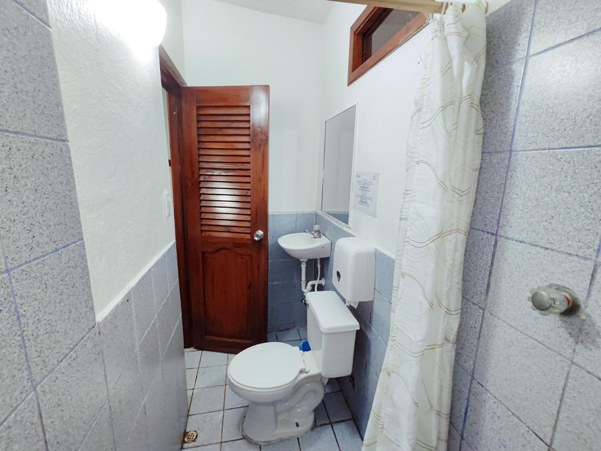 Hostal Gardner Vandrehjem Puerto Ayora  Eksteriør billede